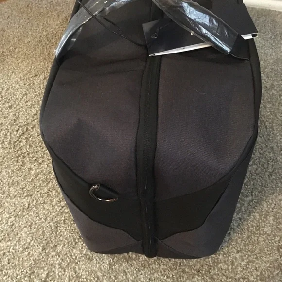EZRI Weekender Duffle Bag